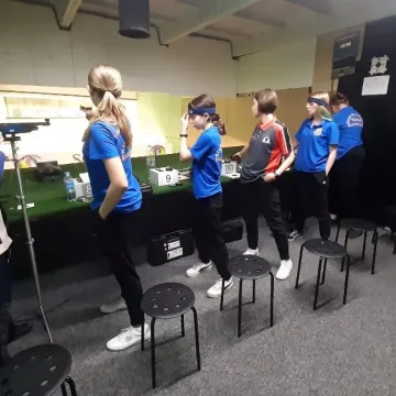 Młodzi strzelcy z „10-tki” Radomsko wysoko w Zduńskiej Woli