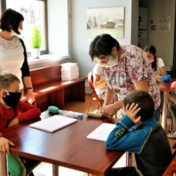 Warsztaty z rękodzieła ludowego w muzeum w Radomsku