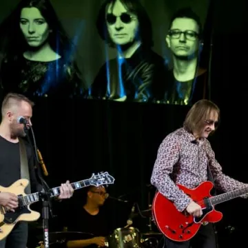 Janusz Yanina Iwański wystąpił w MDK