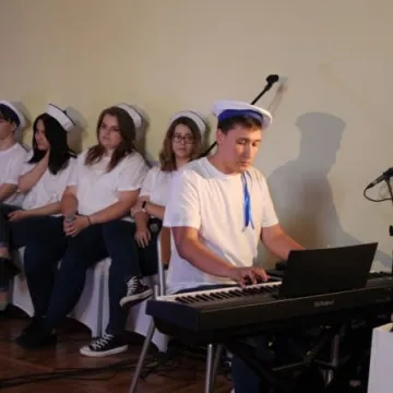 Dzień Edukacji Narodowej szkół średnich w Radomsku