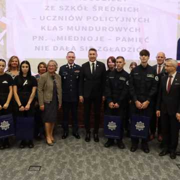 Uczennice „Mechanika” w Radomsku wśród laureatów konkursu dla policyjnych klas mundurowych