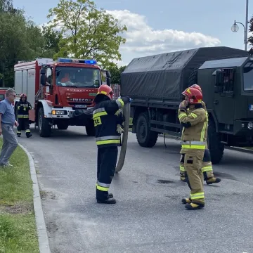 Symulacja wypadku i zarządzanie kryzysowe. Trening 9. Łódzkiej Brygady OT w Radomsku
