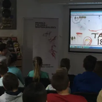 O street arcie w bibliotece