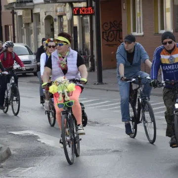Tradycja na dwóch kółkach. Wiosna przywitana na rowerach