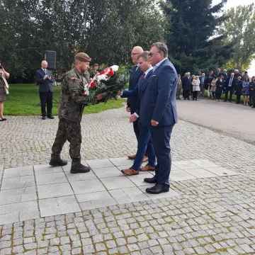 W Radomsku upamiętniono 77. rocznicę utworzenia KWP