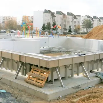 Budowa nowego basenu w Radomsku idzie pełną parą