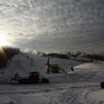 Góra Kamieńsk czeka na śnieg