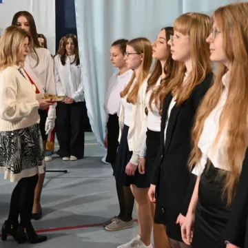 Pierwszoklasiści z II LO w Radomsku złożyli ślubowanie