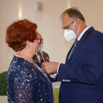 Złoci Małżonkowie uhonorowani medalami