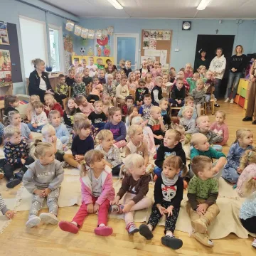 Dzień Głośnego Czytania w PP 5 w Radomsku