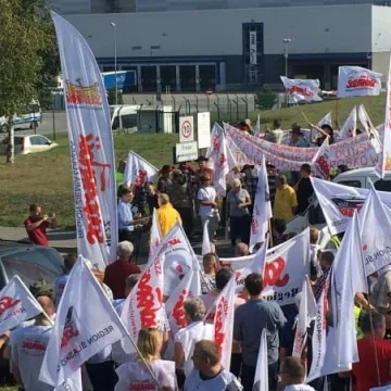 Pikieta przed siedzibą JYSK w obronie pracownika