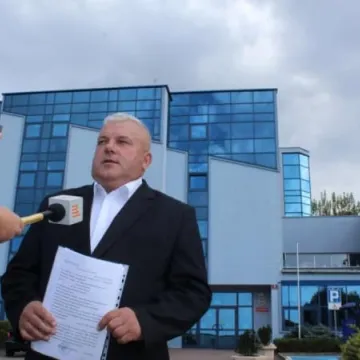 Wygrał w sądzie, posprząta po PiS