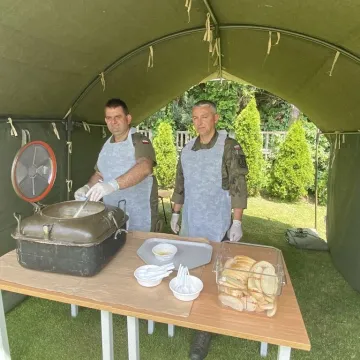 Symulacja wypadku i zarządzanie kryzysowe. Trening 9. Łódzkiej Brygady OT w Radomsku