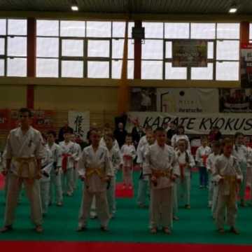 Grad medali karateków „Randori”