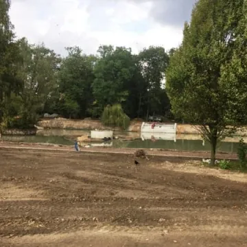 Trwa rewaloryzacja parku Świętojańskiego