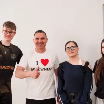 Logistyka, fryzjerstwo, gastronomia. ZSDiOŚ zaprezentował ofertę