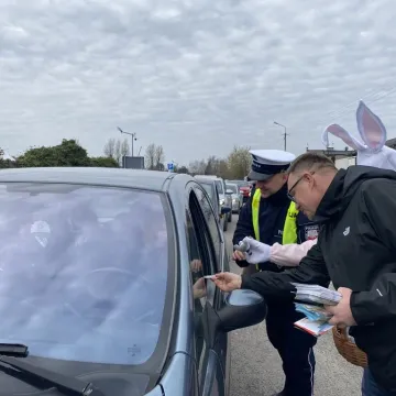 Świąteczny czas i większa czujność. Funkcjonariusze przypominali o bezpieczeństwie