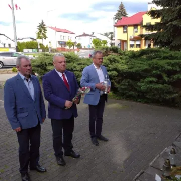 Oddali hołd zamordowanym Żydom z Przedborza