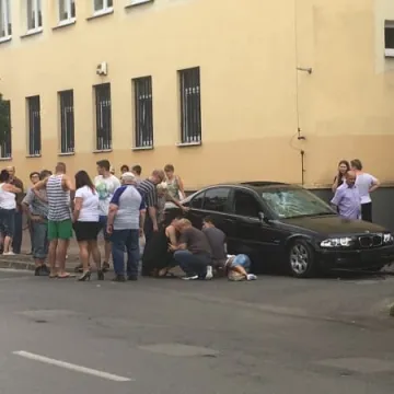 Wjechał wprost pod auto