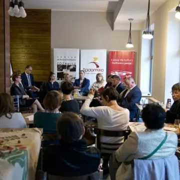 Zaczytani w poezji Różewicza