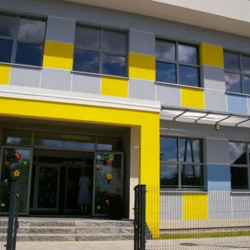 Nowoczesne-pasywne przedszkole w Gomunicach uroczyście otwarte