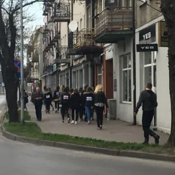 Uliczny happening uczniów Mechanika