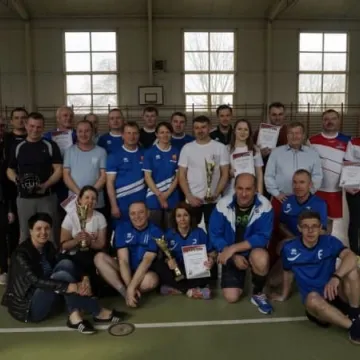 Samorządowcy grali w unihokeja