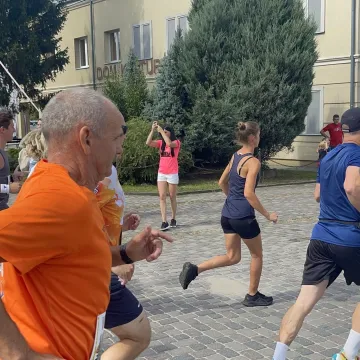 [WIDEO] To już 6. Przedborska DYCHA. Z roku na rok coraz więcej biegaczy