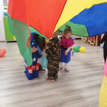 To ich pierwszy taki bal...