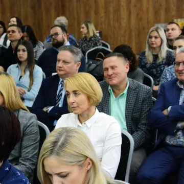 Rozmawiali o biznesie