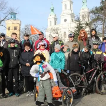 Powitali wiosnę na rowerach 