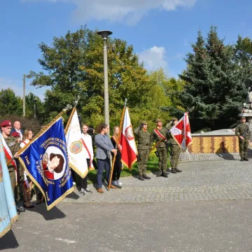 W Radomsku upamiętniono 77. rocznicę utworzenia KWP