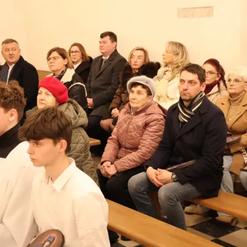 Freski, ołtarze i obrazy w nowej odsłonie. Kościół w Strzałkowie po renowacji