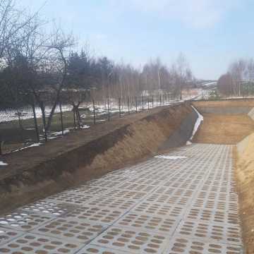 W Radomsku wybudowano nowy zbiornik retencyjny. Inwestycja ma wyeliminować problem podtopień