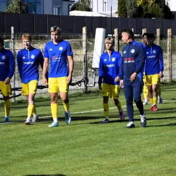 Wygrana lidera tabeli. RKS Radomsko pewnie pokonał Stal Niewiadów