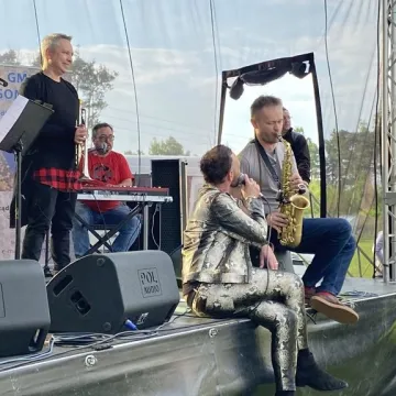 W Gomunicach poszli i pobiegli dla pszczół