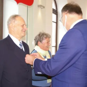 Złoci Małżonkowie uhonorowani medalami