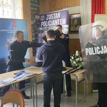 W ZSP w Kamieńsku oddano do użytku wirtualną strzelnicę