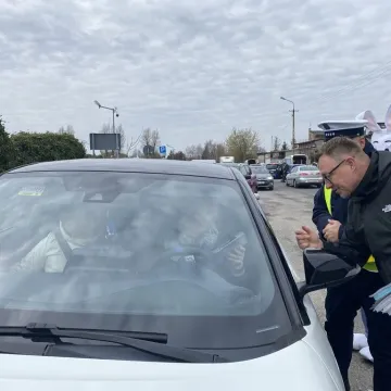 Świąteczny czas i większa czujność. Funkcjonariusze przypominali o bezpieczeństwie