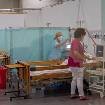 W Łodzi uruchomiono szpital tymczasowy dla chorych na COVID-19