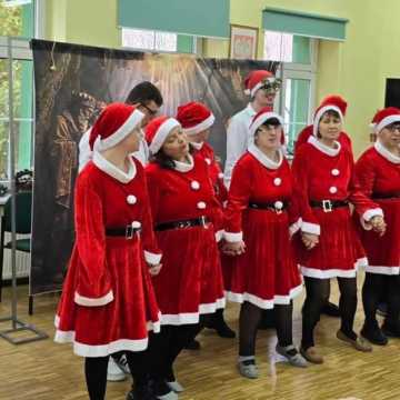 Jasełka uczestników Warsztatów Terapii Zajęciowej dla podopiecznych DPS w Radomsku