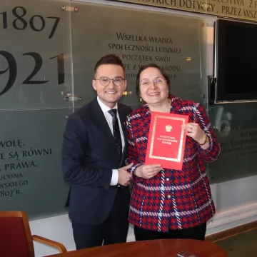 Samorządowcy z Ładzic poznali kulisy pracy w Sejmie