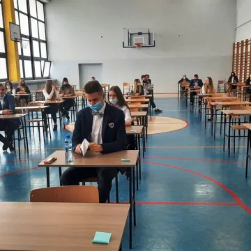 Maturalny maraton rozpoczęty