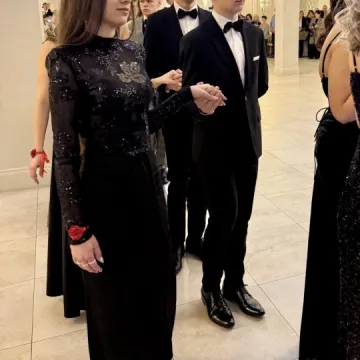 Odliczanie do matury rozpoczęło się eleganckim balem w LO Przedborzu