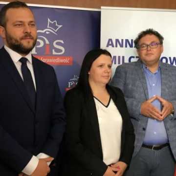 Powiatowi radni PiS będą głosować na kandydatkę Annę Milczanowską