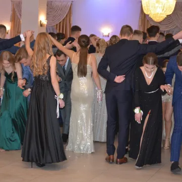 Bal studniówkowy maturzystów z Przedborza