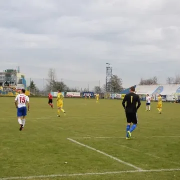 RKS Radomsko remisuje z Bronią Radom 1:1