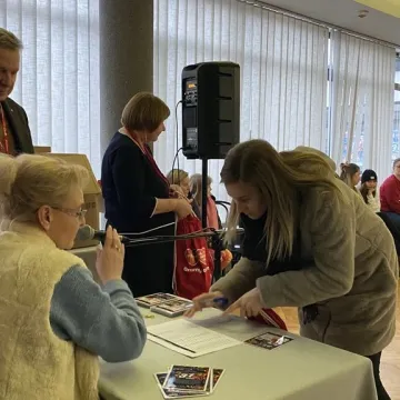 Wolontariusze WOŚP w Radomsku odebrali identyfikatory