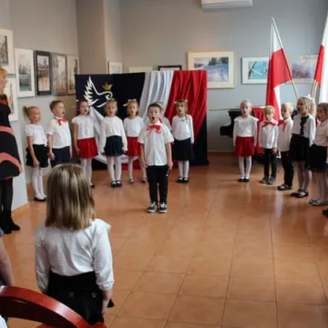 Przedszkolaki uczcili święto Niepodległości