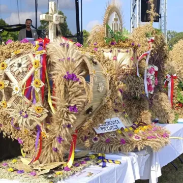 Dożynki w Jedlnie: koncerty, atrakcje i podziękowania za plony